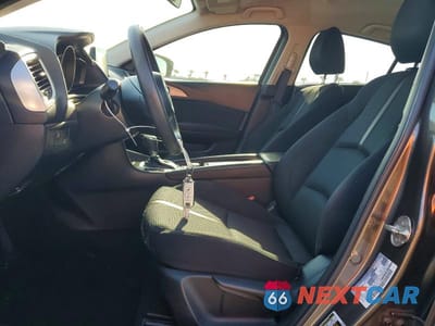 Zdjęcie 7 z 13 samochodu: 2017 MAZDA 3 SPORT VIN:3MZBN1U71HM147229 - miniatura