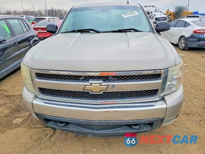 Piąte zdjęcie samochodu w środku: 2007 CHEVROLET SILVERADO K1500 VIN:1GCEK19017Z500683 - miniatura