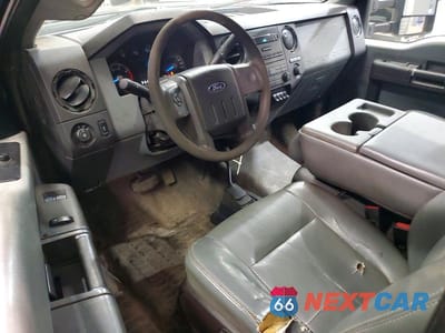 Zdjęcie 8 z 12 samochodu: 2011 FORD F550 SUPER DUTY VIN:1FDUF5HT6BEA16782 - miniatura