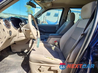 Zdjęcie 7 z 11 samochodu: 2007 FORD EXPLORER VIN:1FMEU51K47UA12383 - miniatura