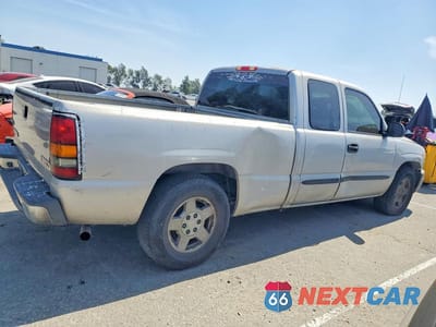 Trzecie zdjęcie samochodu z tyłu: 2006 GMC NEW SIERRA C1500 VIN:2GTEC19V961114920 - miniatura