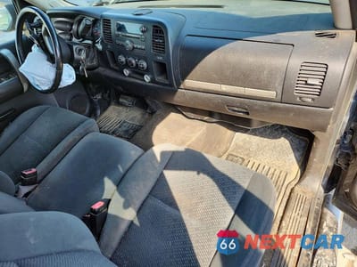 Zdjęcie 8 z 11 samochodu: 2008 CHEVROLET SILVERADO C1500 VIN:1GCEC19008Z157007 - miniatura