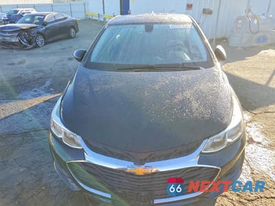 Piąte zdjęcie samochodu w środku: 2019 CHEVROLET CRUZE LS VIN:3G1BC6SM6KS588624 - miniatura