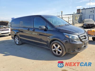 Czwarte zdjęcie samochodu z boku: 2017 MERCEDES-BENZ METRIS VIN:WD4PG2EE7H3286844 - miniatura