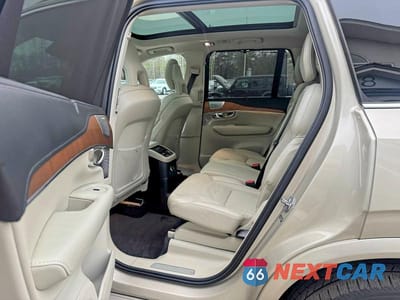 Zdjęcie 8 z 14 samochodu: 2016 VOLVO XC90 T8 VIN:YV4BC0PL9G1048520 - miniatura