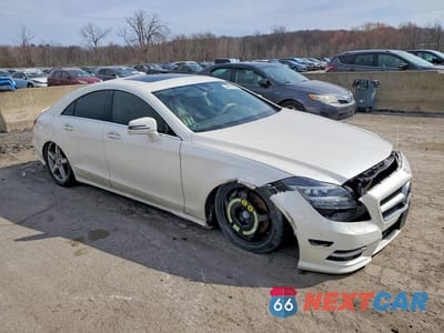 Czwarte zdjęcie samochodu z boku: 2014 MERCEDES-BENZ CLS 550 VIN:WDDLJ7DB4EA100222 - miniatura