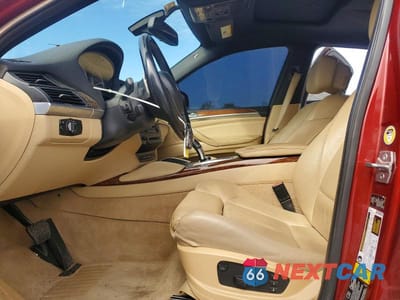 Zdjęcie 7 z 13 samochodu: 2013 BMW X6 XDRIVE35I VIN:5UXFG2C58DL785461 - miniatura