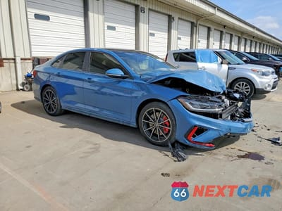 Czwarte zdjęcie samochodu z boku: 2026 VOLKSWAGEN JETTA GLI AUTOBAHN VIN:3VW1M7BU1TM015137 - miniatura