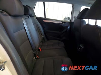 Zdjęcie 10 z 12 samochodu: 2014 VOLKSWAGEN GOLF VIN:WVWDM7AJ3EW010029 - miniatura