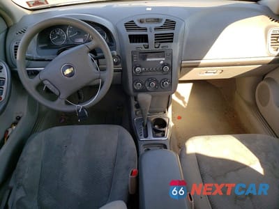 Zdjęcie 8 z 11 samochodu: 2007 CHEVROLET MALIBU VIN:1G1ZS58F47F167047 - miniatura