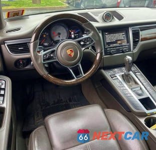 Zdjęcie 9 z 13 samochodu: 2015 PORSCHE MACAN S VIN:WP1AB2A52FLB66269 - miniatura