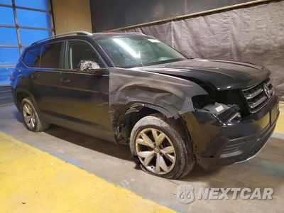 Czwarte zdjęcie samochodu z boku: 2018 VOLKSWAGEN ATLAS VIN:1V2HR2CA4JC502453 - miniatura