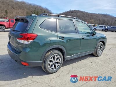 Trzecie zdjęcie samochodu z tyłu: 2022 SUBARU FORESTER PREMIUM VIN:JF2SKAEC4NH520191 - miniatura