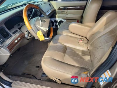 Zdjęcie 7 z 13 samochodu: 2004 MERCURY GRAND MARQUIS LS VIN:2MEHM75W84X632490 - miniatura