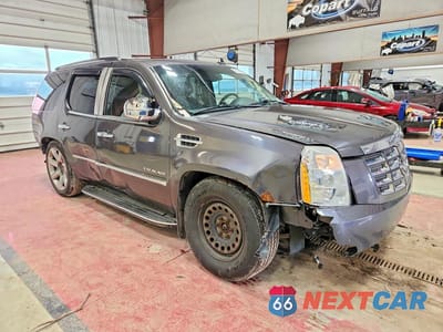 Czwarte zdjęcie samochodu z boku: 2010 CADILLAC ESCALADE VIN:1GYUKAEF6AR180963 - miniatura