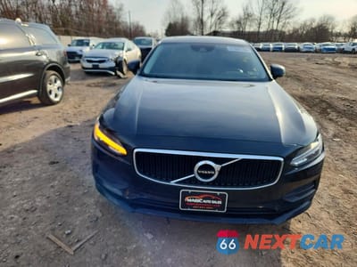 Piąte zdjęcie samochodu w środku: 2017 VOLVO S90 T6 MOMENTUM VIN:YV1A22MK4H1013081 - miniatura