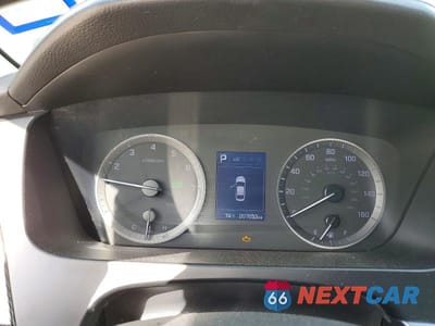 Zdjęcie 9 z 12 samochodu: 2015 HYUNDAI SONATA SPORT VIN:5NPE34AF7FH027182 - miniatura