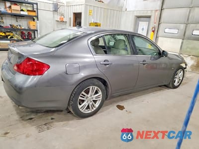 Trzecie zdjęcie samochodu z tyłu: 2015 INFINITI Q40 BASE VIN:JN1CV6AR0FM521934 - miniatura