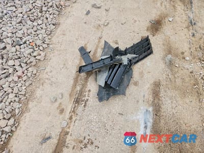 Zdjęcie 12 z 12 samochodu: 2000 VOLKSWAGEN JETTA GL TDI VIN:3VWRF29M2YM198013 - miniatura