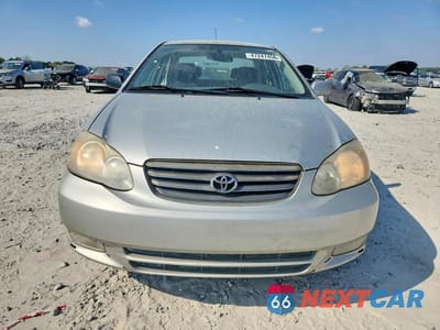 Piąte zdjęcie samochodu w środku: 2004 TOYOTA COROLLA S VIN:1NXBR32E24Z262735 - miniatura