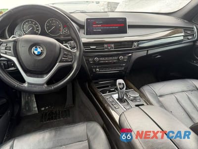 Zdjęcie 9 z 10 samochodu: 2018 BMW X5 XDRIVE35I VIN:5UXKR0C52J0Y02782 - miniatura