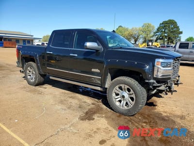 Czwarte zdjęcie samochodu z boku: 2017 CHEV SILVERADO VIN:3GCUKTEJ4HG339026 - miniatura