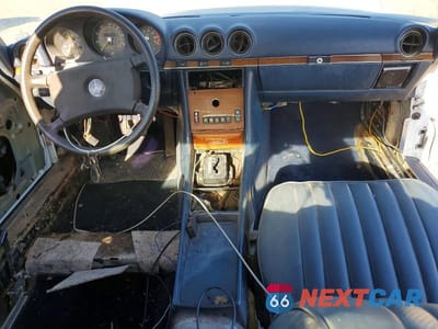 Zdjęcie 8 z 11 samochodu: 1982 MERCEDES-BENZ 380 SL VIN:WDBBA45A6CB010991 - miniatura