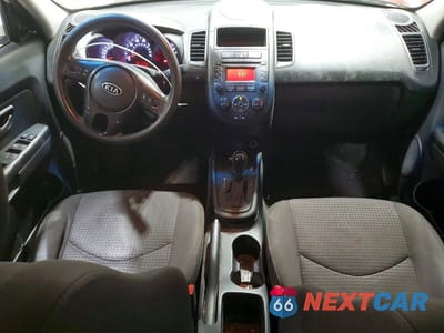 Zdjęcie 8 z 12 samochodu: 2012 KIA SOUL BASE VIN:KNDJT2A54C7477186 - miniatura