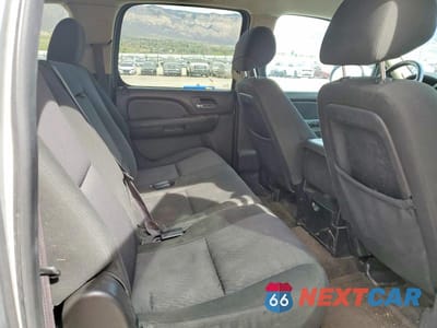 Zdjęcie 11 z 13 samochodu: 2013 CHEVROLET SUBURBAN C1500 LS VIN:1GNSCHE06DR102533 - miniatura
