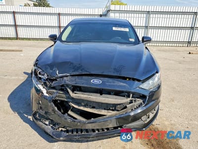 Piąte zdjęcie samochodu w środku: 2018 FORD FUSION SE VIN:3FA6P0HD1JR145343 - miniatura