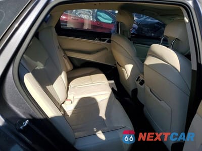 Zdjęcie 10 z 12 samochodu: 2015 HYUNDAI GENESIS 3.8L VIN:KMHGN4JE3FU047909 - miniatura