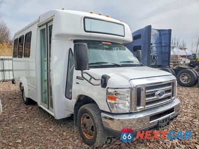 2018 FORD ECONOLINE E350 SUPER DUTY CUTAWAY VAN 1FDEE3F62JDC31122 - główne zdjęcie licytacji z USA - miniatura