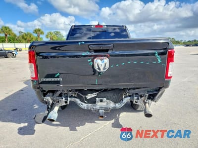 Zdjęcie 6 z 13 samochodu: 2021 RAM 1500 BIG HORN VIN:1C6RREFT2MN574269 - miniatura