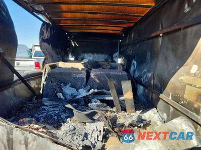 Zdjęcie 10 z 12 samochodu: 2023 GMC SAVANA BOX TRUCK VIN:7GZ37TC76PN003889 - miniatura