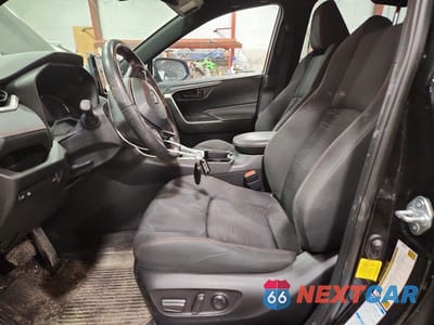 Zdjęcie 7 z 13 samochodu: 2021 TOYOTA RAV4 PRIME SE VIN:JTMCB3FV7MD056883 - miniatura