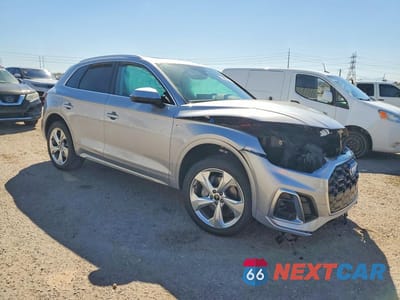 Czwarte zdjęcie samochodu z boku: 2024 AUDI Q5 PREMIUM PLUS 45 VIN:WA1EAAFY3R2001709 - miniatura