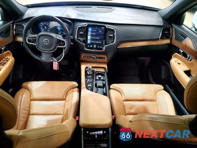 Zdjęcie 8 z 12 samochodu: 2017 VOLVO XC90 T8 VIN:YV4BC0PL5H1126776 - miniatura