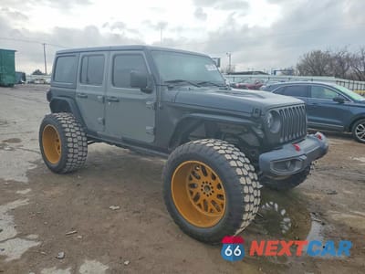 Czwarte zdjęcie samochodu z boku: 2020 JEEP WRANGLER UNLIMITED RUBICON VIN:1C4HJXFN3LW178756 - miniatura