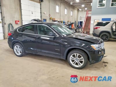 Czwarte zdjęcie samochodu z boku: 2017 BMW X4 XDRIVE28I VIN:5UXXW3C59H0T78138 - miniatura