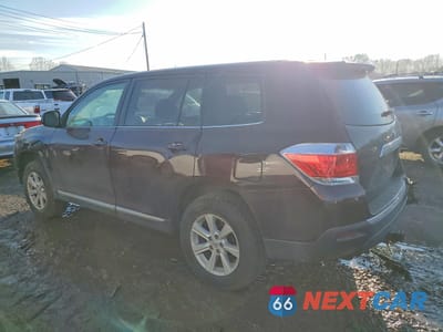 Drugie zdjęcie samochodu z przodu: 2013 TOYOTA HIGHLANDER BASE VIN:5TDZK3EH8DS126174 - miniatura