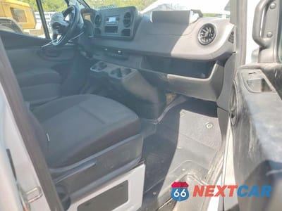Zdjęcie 8 z 14 samochodu: 2022 MERCEDES BENZ SPRINTER 2500 UTILITY / SERVICE VAN VIN:W1Y40CHY1NT105189 - miniatura