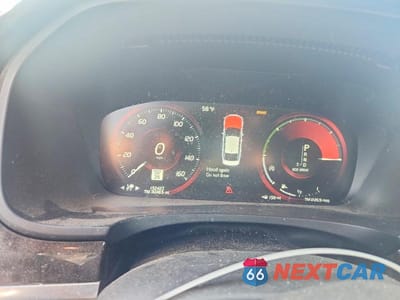 Zdjęcie 9 z 12 samochodu: 2018 VOLVO S90 T6 MOMENTUM VIN:LVY992MK7JP021210 - miniatura