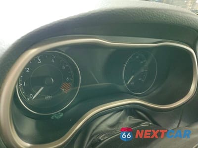 Zdjęcie 9 z 12 samochodu: 2014 JEEP CHEROKEE LIMITED VIN:1C4PJMDB7EW280857 - miniatura