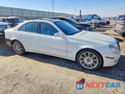 Czwarte zdjęcie samochodu z boku: 2008 MERCEDES-BENZ E 350 4MATIC VIN:WDBUF87X18B259970 - miniatura