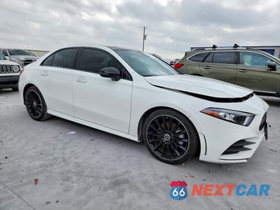 Czwarte zdjęcie samochodu z boku: 2022 MERCEDES-BENZ A 220 4MATIC VIN:W1K3G4FB3NJ373534 - miniatura