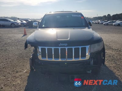 Piąte zdjęcie samochodu w środku: 2013 JEEP GRAND CHEROKEE OVERLAND VIN:1C4RJECG9DC526108 - miniatura