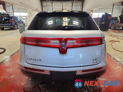 Zdjęcie 6 z 12 samochodu: 2012 LINCOLN MKT VIN:2LMHJ5AT2CBL52358 - miniatura