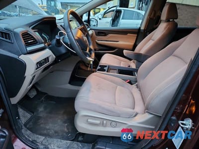 Zdjęcie 7 z 14 samochodu: 2020 HONDA ODYSSEY EX VIN:5FNRL6H59LB054937 - miniatura