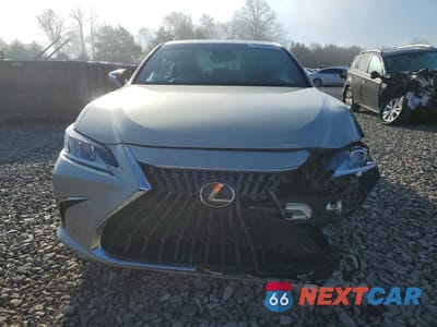 Piąte zdjęcie samochodu w środku: 2024 LEXUS ES 250 BASE VIN:58AD11D15RU012811 - miniatura