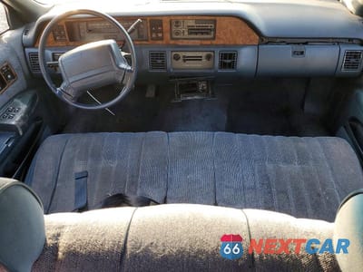 Zdjęcie 8 z 12 samochodu: 1992 CHEVROLET CAPRICE VIN:1G1BL53E5NR117105 - miniatura